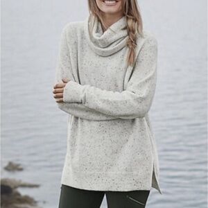 Athleta grey oversized cashmere sweater